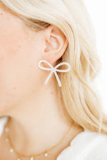 Load image into Gallery viewer, Linny Co Lola Iridescent Earrings