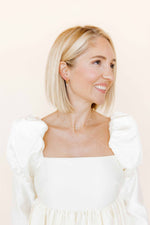 Load image into Gallery viewer, Screwback Stud Earrings - Abigail - Pearl
