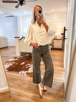 Load image into Gallery viewer, Cream Faux Button Bubble Blouse
