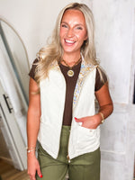 Load image into Gallery viewer, Talking About Ivory/Paisley Quilted Reversible Vest
