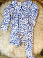 Load image into Gallery viewer, Angel Dear Smocked Blue Calico Footie
