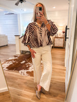 Load image into Gallery viewer, Brown Zebra Bubble Blouse
