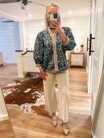 Load image into Gallery viewer, Doesn&#39;t Know Midnight/Taupe Contrast Blouse
