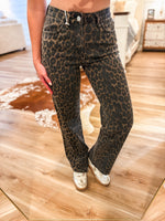 Load image into Gallery viewer, Karsyn High Rise Leopard Wide Flying Monkey Denim
