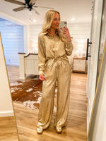 Load image into Gallery viewer, Don&#39;t Mind Gold Metallic Button Down Blouse
