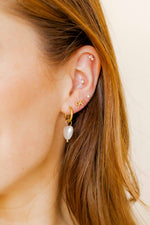 Load image into Gallery viewer, Screwback Stud Earrings - Payton Pearl White 3mm
