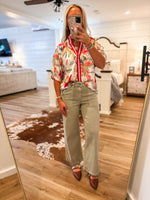 Load image into Gallery viewer, Day Out Floral Contrast THML Blouse
