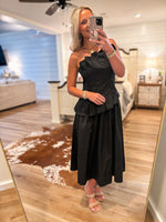 Load image into Gallery viewer, Reserved Party Black Strapless Midi Dress
