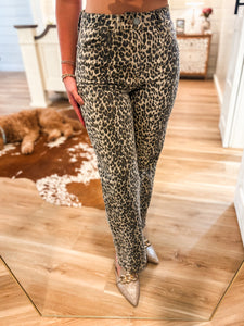Spot Me Leopard Just Black Vintage Straight Denim