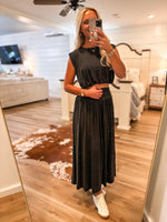 Load image into Gallery viewer, Reminding You Black Balloon Top &amp; Maxi Skirt
