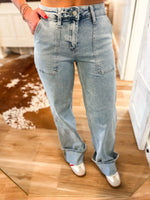 Load image into Gallery viewer, Stellar High Rise Light Wash Cuffed Vervet Denim
