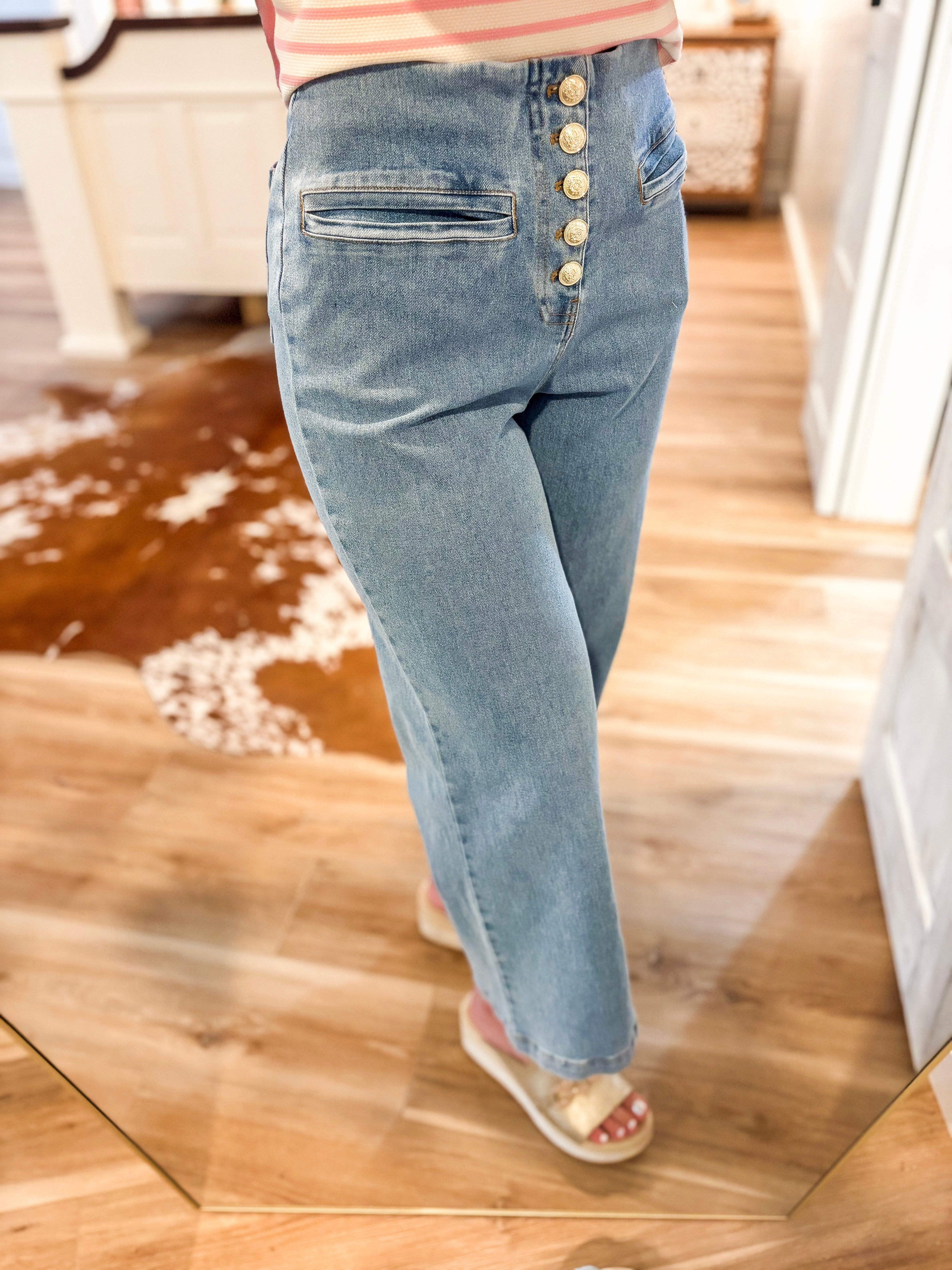 Classy Outing Light Cropped Denim