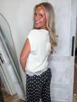Load image into Gallery viewer, Cream Knit Lace Trim S/S Sweater
