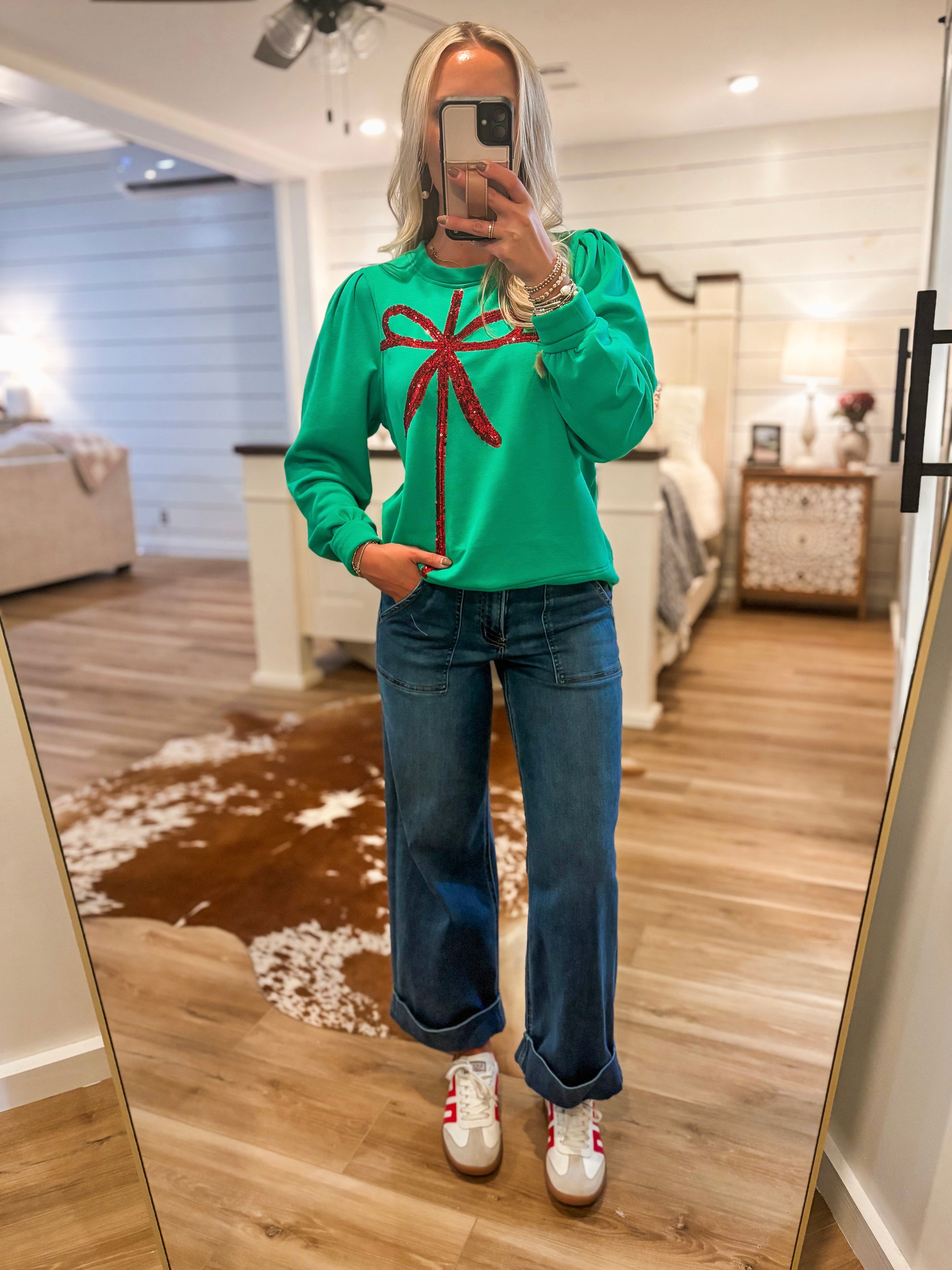 Kelly Gift Green Sweatshirt - Mary Square
