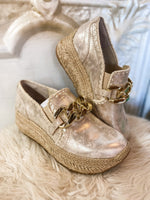 Load image into Gallery viewer, Jhenee Espadrille Metallic Gold Dolce Vita Loafer
