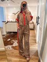 Load image into Gallery viewer, Walk Out Leopard Contrast Button Down S/S Blouse
