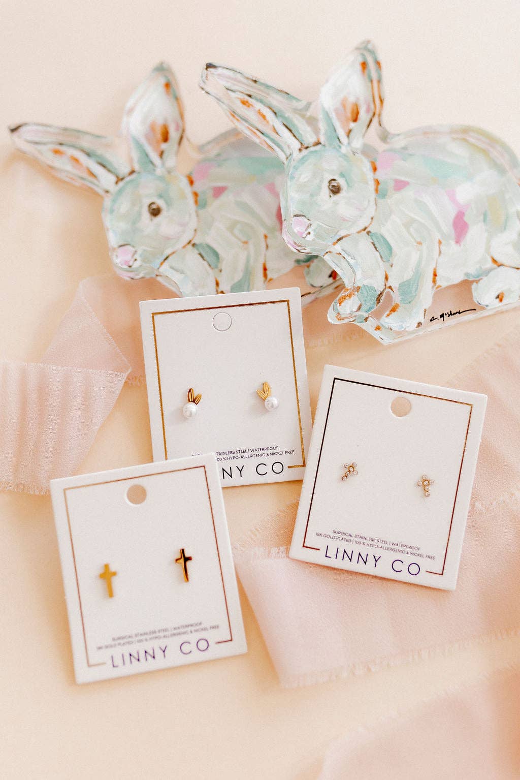 Screwback Stud Earrings - Clara Cross Gold