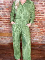 Load image into Gallery viewer, So Content Pleated Hunter Green Button Down Blouse &amp; Pants Set
