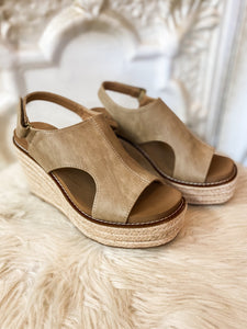 Freddie Taupe Corkys Wedge