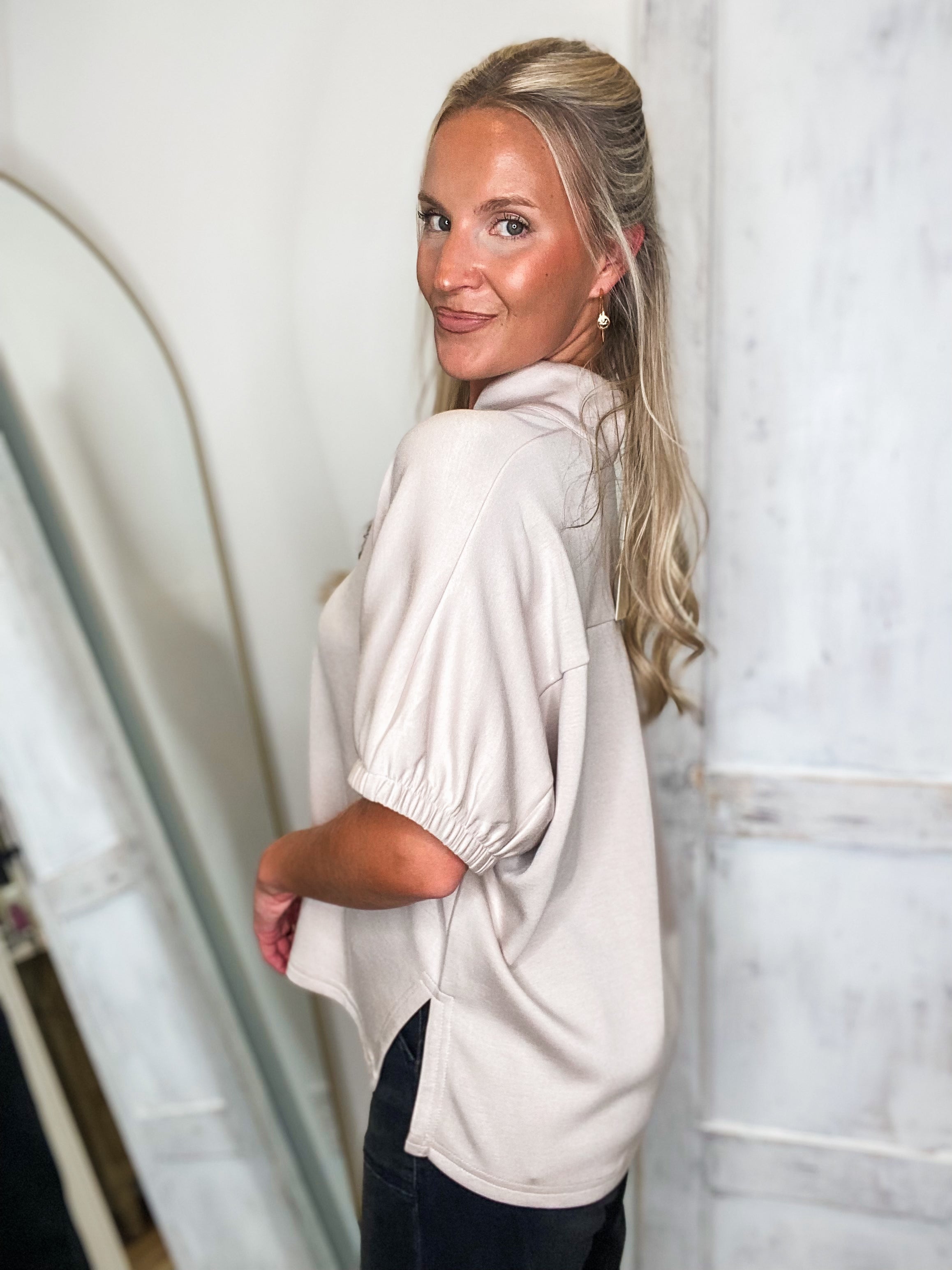 Proper Setting Almond Luxe Knit S/S Blouse