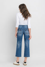 Load image into Gallery viewer, Superb High Rise Dark Wash Cropped Utility Straight Vervet Denim
