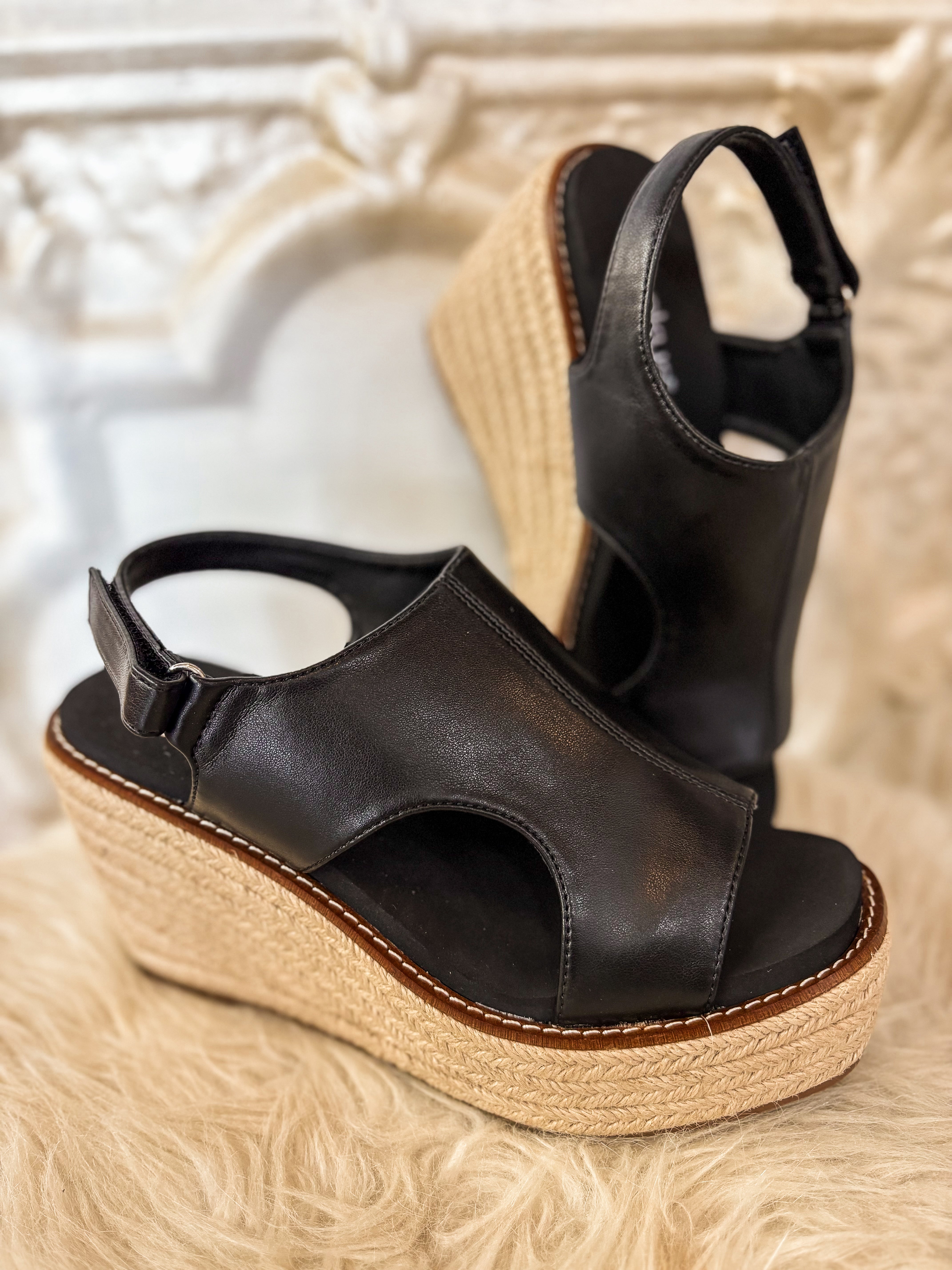 Freddie Black Corkys Wedge