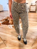 Load image into Gallery viewer, Katie High Rise Leopard Vervet Barrel Denim
