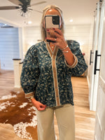 Load image into Gallery viewer, Doesn&#39;t Know Midnight/Taupe Contrast Blouse

