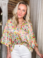 Load image into Gallery viewer, Can&#39;t Look Away Floral Tunic Blouse
