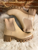 Load image into Gallery viewer, Corky&#39;s Lurking Camel Boots
