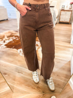 Load image into Gallery viewer, Just Black Vintage Espresso Barrel Denim With Seams
