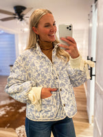 Load image into Gallery viewer, Better Choice Ivory &amp; Blue Floral Quilted Jacket
