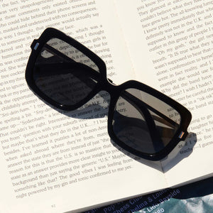 Sandy - Black Grey DIFF Sunglass Readers