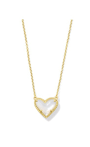 Ari Heart Short Pendant Ivory Mother Of Pearl Gold Necklace
