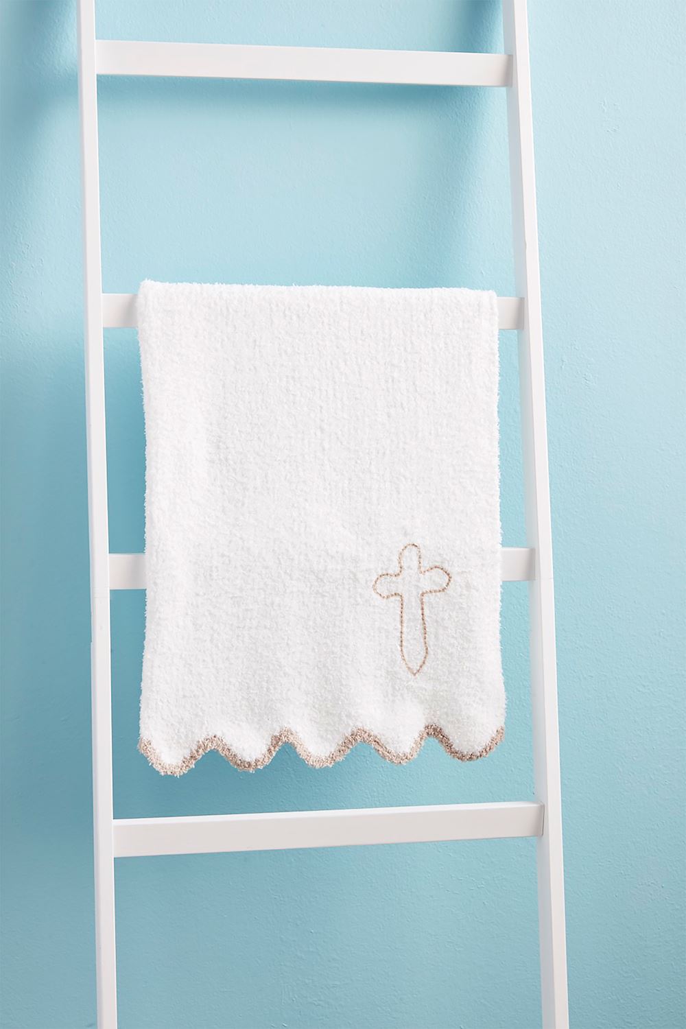 Mud Pie Cross Scallop Blanket