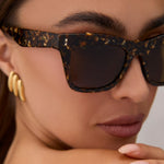 Load image into Gallery viewer, Bradley Glitter Tortoise Brown Polarized Diff Sunglasses
