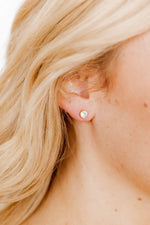 Load image into Gallery viewer, Juliet Clear Screwback Stud
