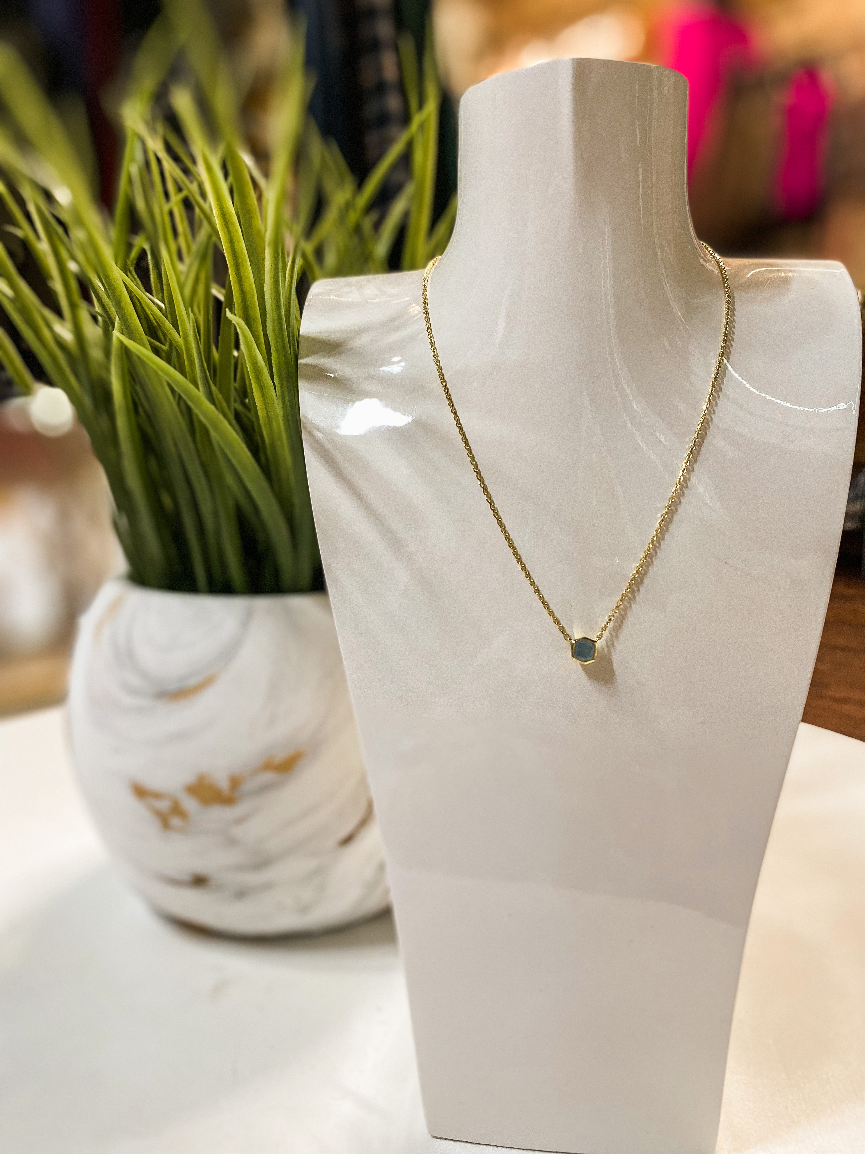 Davie Aquamarine Pendant Gold Necklace