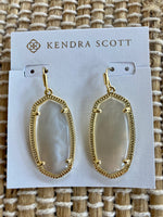 Load image into Gallery viewer, Elle Ivory Mother-of-Pearl Drop Gold Earrings
