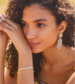 Load image into Gallery viewer, Amelia White Crystal Gold Chain Necklace

